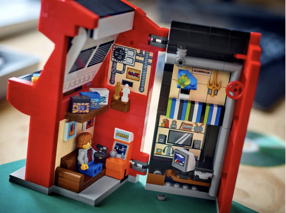 LEGO Arcade Machine Image 3